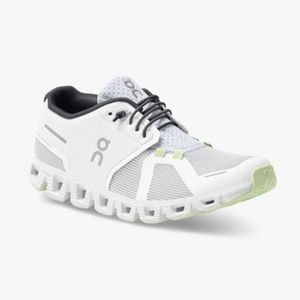 On Running Cloud 5 Push Women's Sneakers